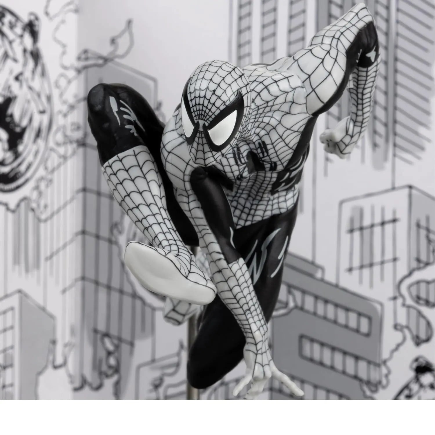 Marvel Spiderman B&W Comic Sketch Edition Figure (18 cm)