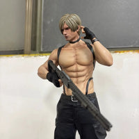 Resident Evil Leon S. Kennedy Combat Statue (32 cm)