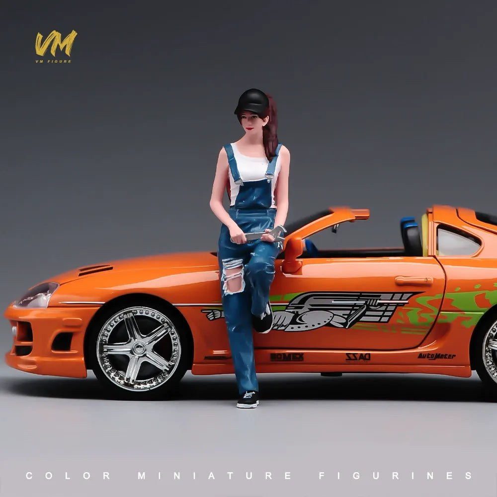 VM 1/64 Mechanic Girl Hand-Painted Miniature Figure