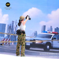 VM 1/18 Press Journalist Photographer Figure