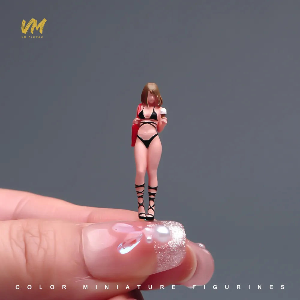 VM 1/64 Summer Beach Girl Ice Cream Figure