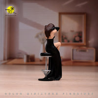VM 1/18 Glamour Evening Gown Woman Figure