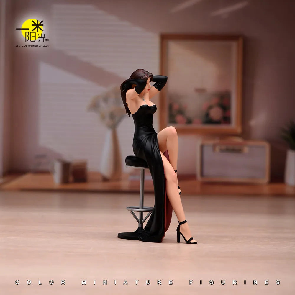 VM 1/18 Glamour Evening Gown Woman Figure