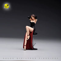 VM 1/18 Glamour Evening Gown Woman Figure