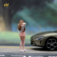 VM 1/64 Kawaii Headphone Girl Figure