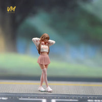 VM 1/64 Kawaii Headphone Girl Figure