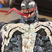 Marvel Venom 1/3 Scale Menacing GK Resin Statue (85 cm)