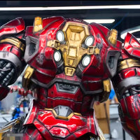 Marvel Iron Man Hulkbuster 1:1 Life Size Statue (350 cm)