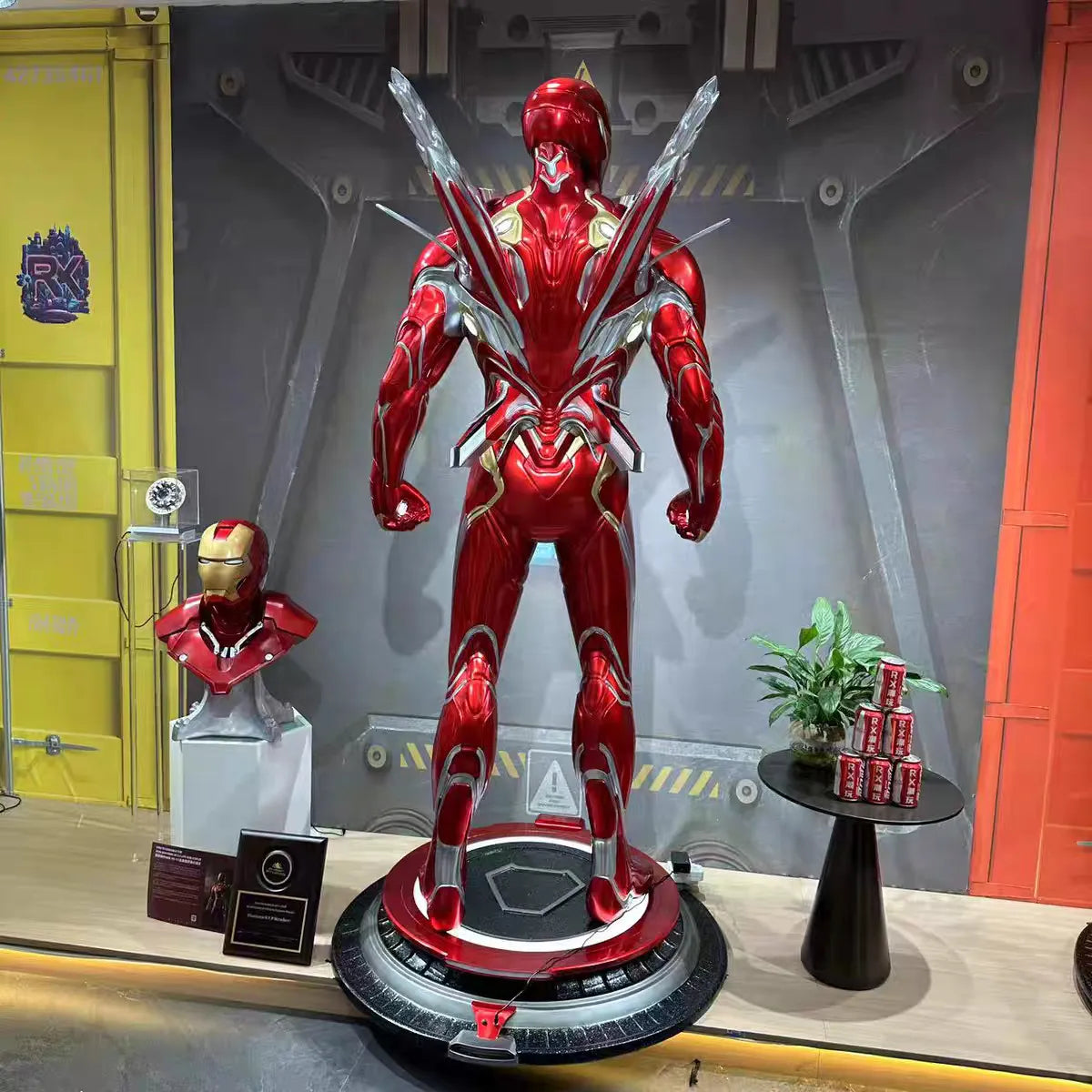 Marvel Avengers Iron Man Mark 50 1:1 Life-Size Statue (220 cm)