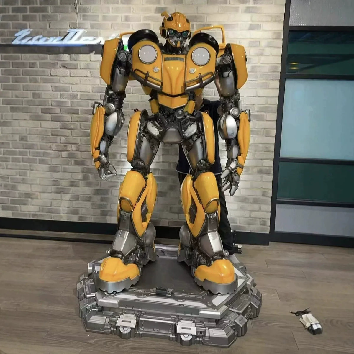 Transformers Bumblebee HD Life-Size Museum Statue (200 cm)