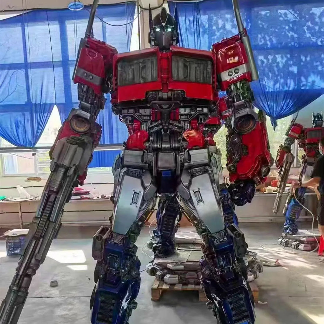 Transformers Optimus Prime HD Life Size Statue (220 cm)