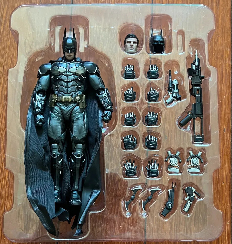 Batman V8.04 Arkham Knight Figure (16 cm)
