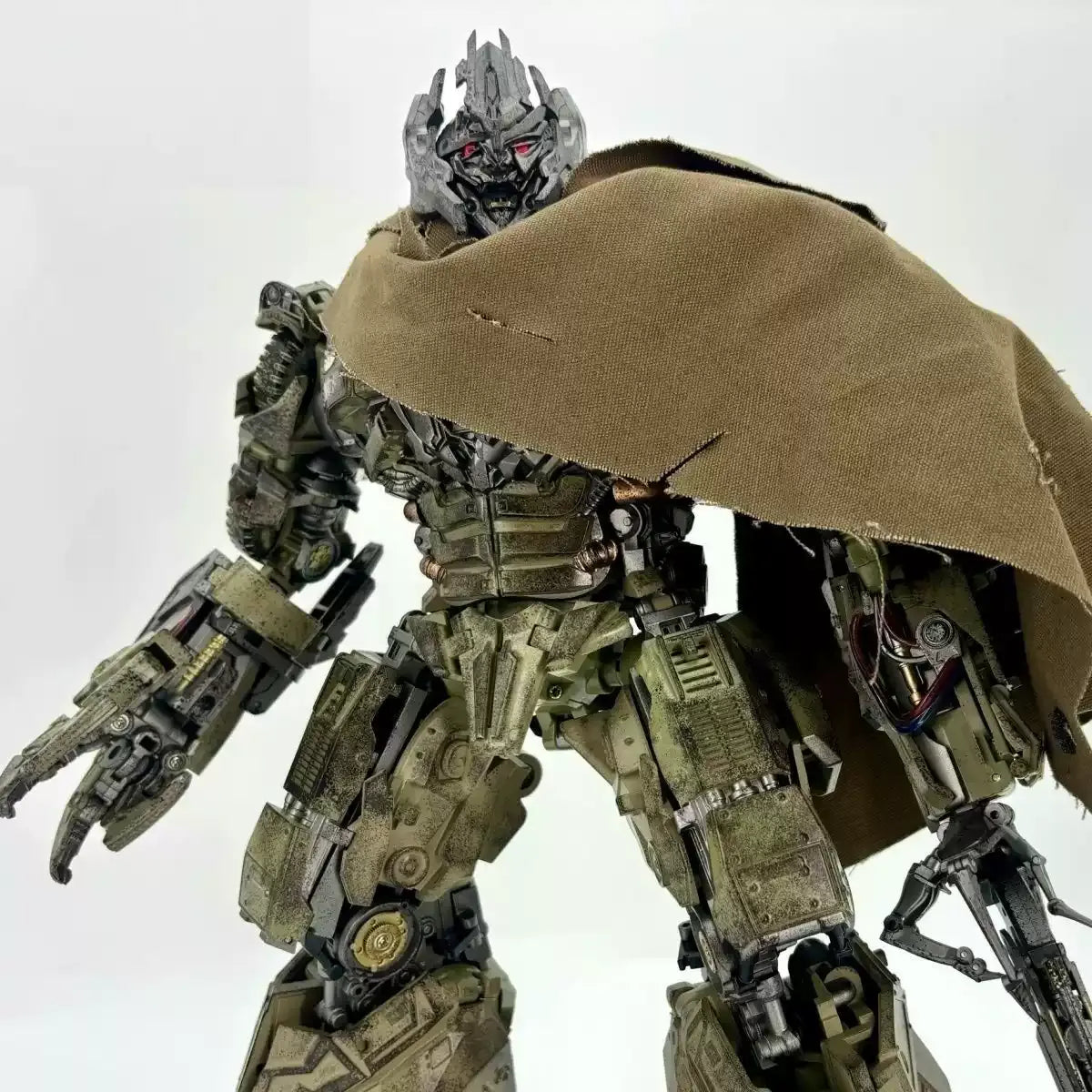 Transformers DP-01V Desert Commander Figure (35 cm)