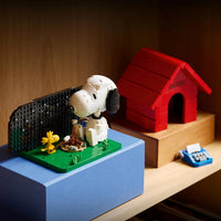 Peanuts 21368 Snoopy’s Doghouse Building Set (964 Pcs)