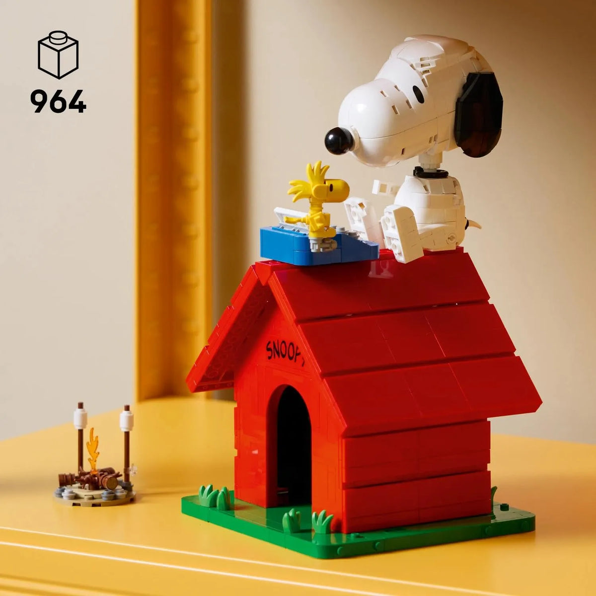 Peanuts 21368 Snoopy’s Doghouse Building Set (964 Pcs)