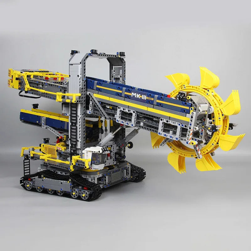 Technic 42055 Bucket Wheel Excavator Building Set (3929 Pcs)