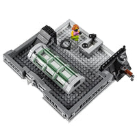 Creator Brick Bank 10251 Modular Building Set (2380 Pcs)