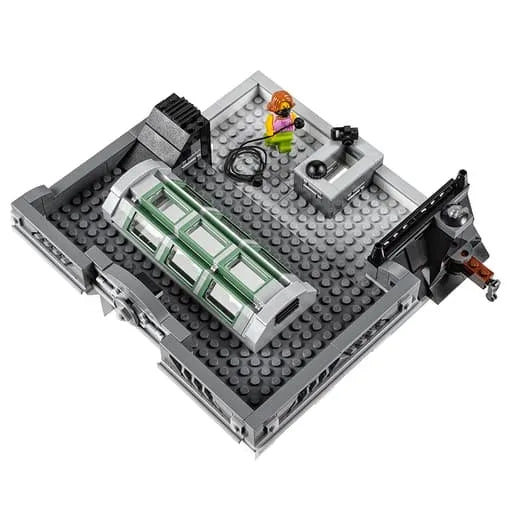 Creator Brick Bank 10251 Modular Building Set (2380 Pcs)
