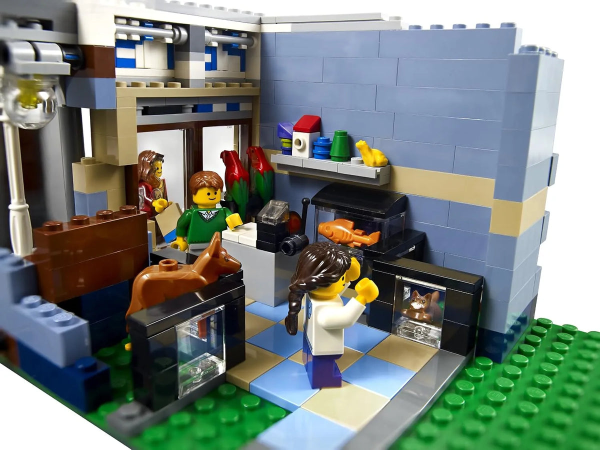 Creator Pet Shop 10218 Building Set (2032 Pcs)