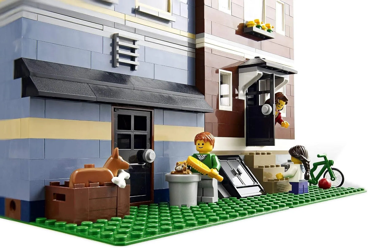 Creator Pet Shop 10218 Building Set (2032 Pcs)