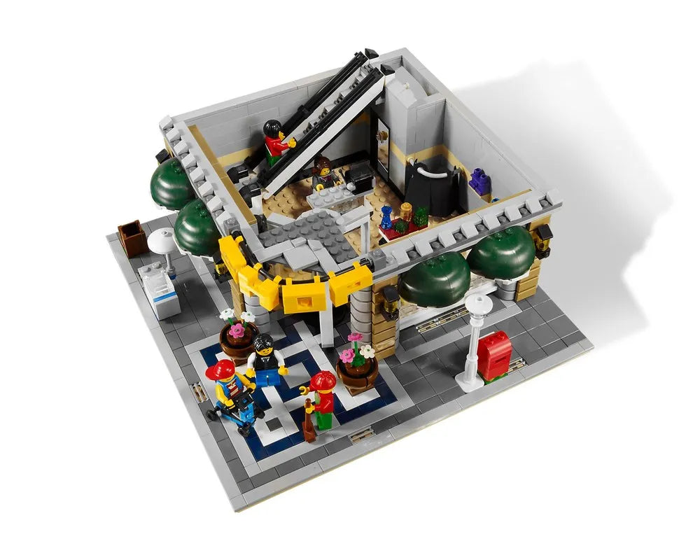 Creator Grand Emporium 10211 Building Set (2182 Pcs)