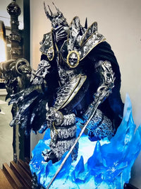 World of Warcraft King Frostmourne LED GK Statue (40 cm)