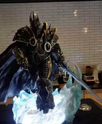 World of Warcraft King Frostmourne LED GK Statue (40 cm)