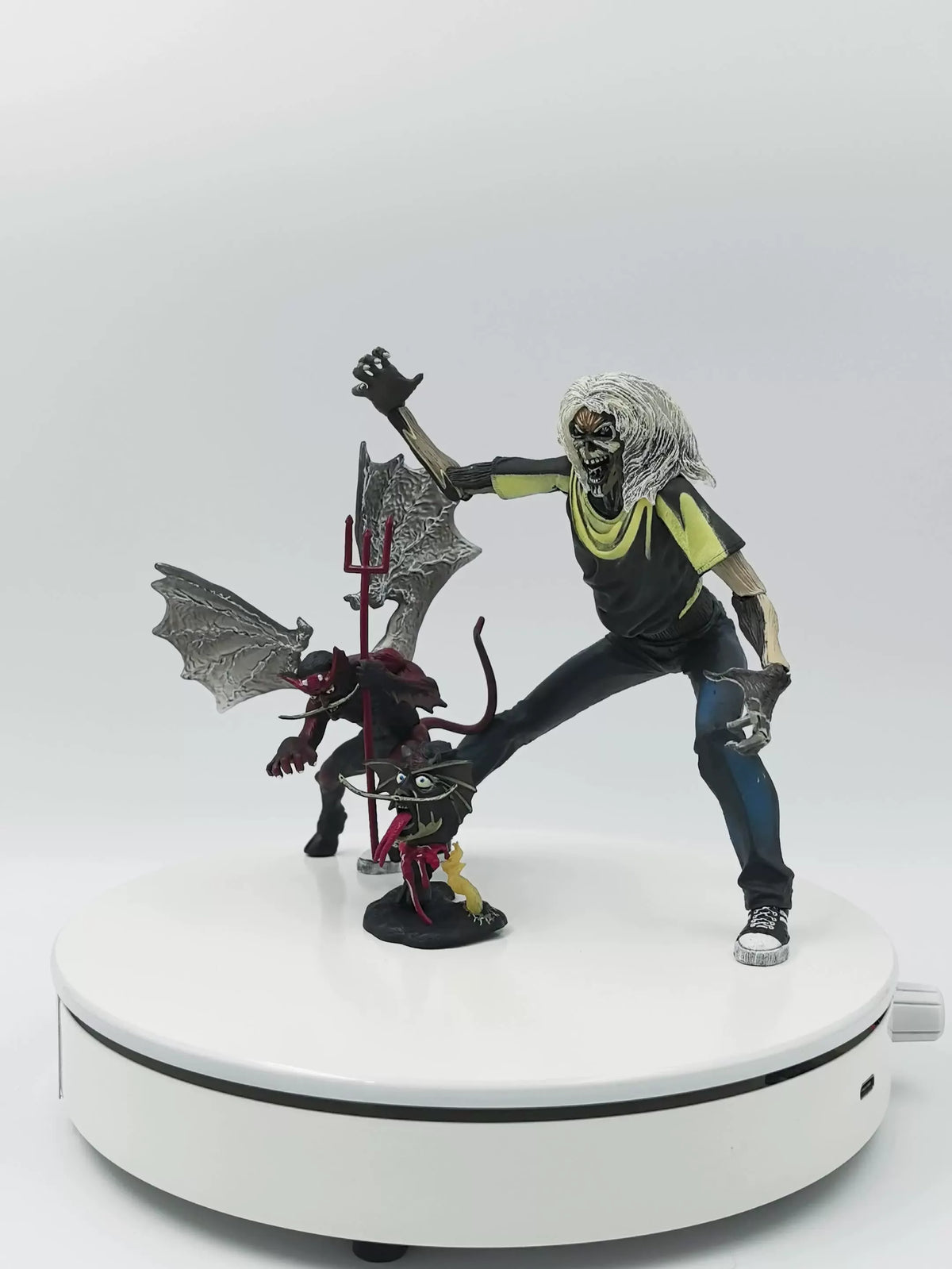 NECA Iron Maiden The Number of the Beast Eddie Figure