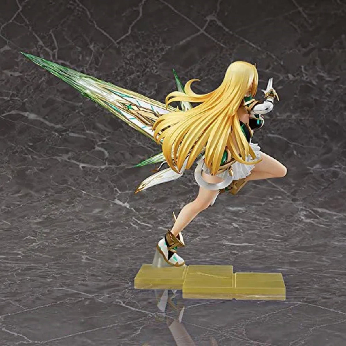 GS Xenoblade Chronicles 2 Mythra Hikari Figure (21 cm)