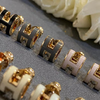 Horse Carriage Luxe Mini Pop H Earrings