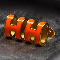 Horse Carriage Luxe Mini Pop H Earrings