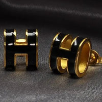 Horse Carriage Luxe Mini Pop H Earrings