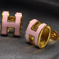 Horse Carriage Luxe Mini Pop H Earrings