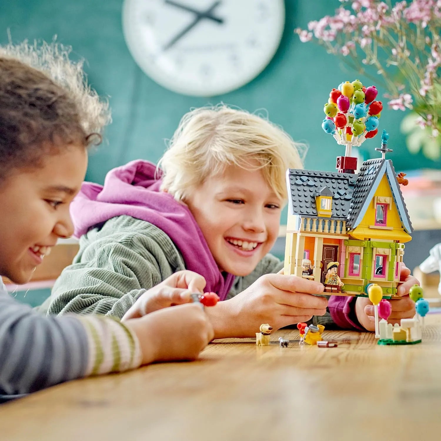 UP Balloon House Building Blocks (598 Pcs)