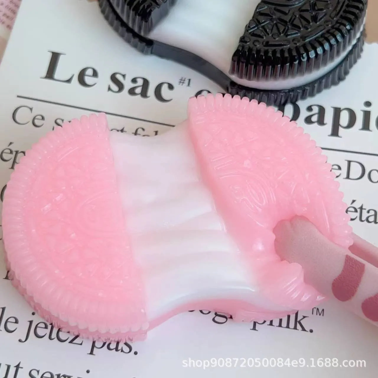Realistic Oreo Cookie Taba Squishy
