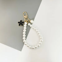 Pearl-Chateau Bracelet Keychain