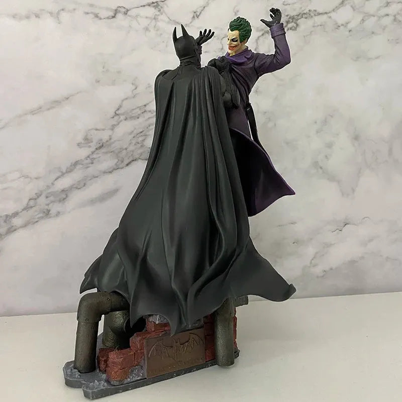 Batman vs Joker Action Figure (28 cm)