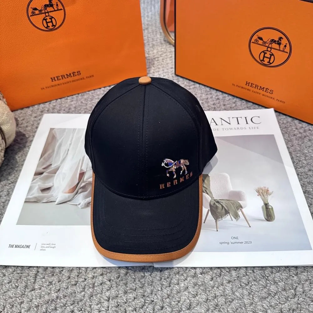 Horse Carriage Luxe Cheval Heritage Cap