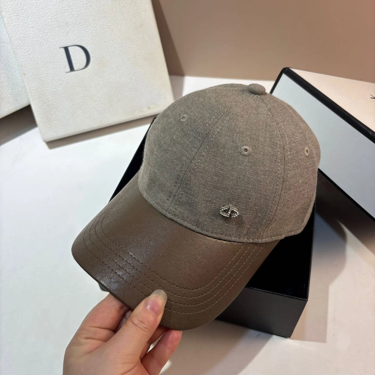 D-Luxe Pavé Pin Heathered Visor Cap