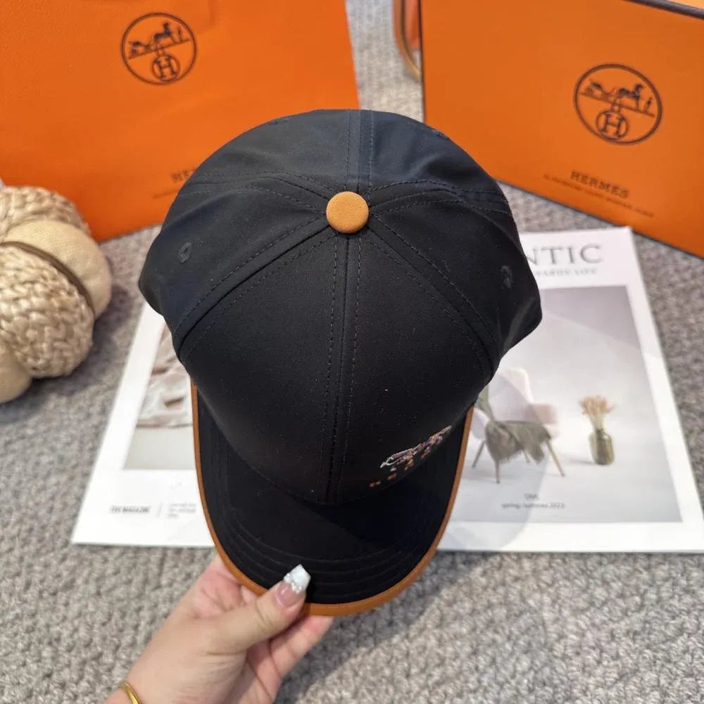 Horse Carriage Luxe Cheval Heritage Cap