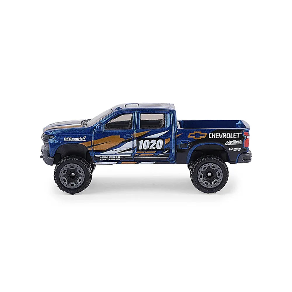 Hot Wheels HW Dirt '19 Chevy Silverado Vehicle