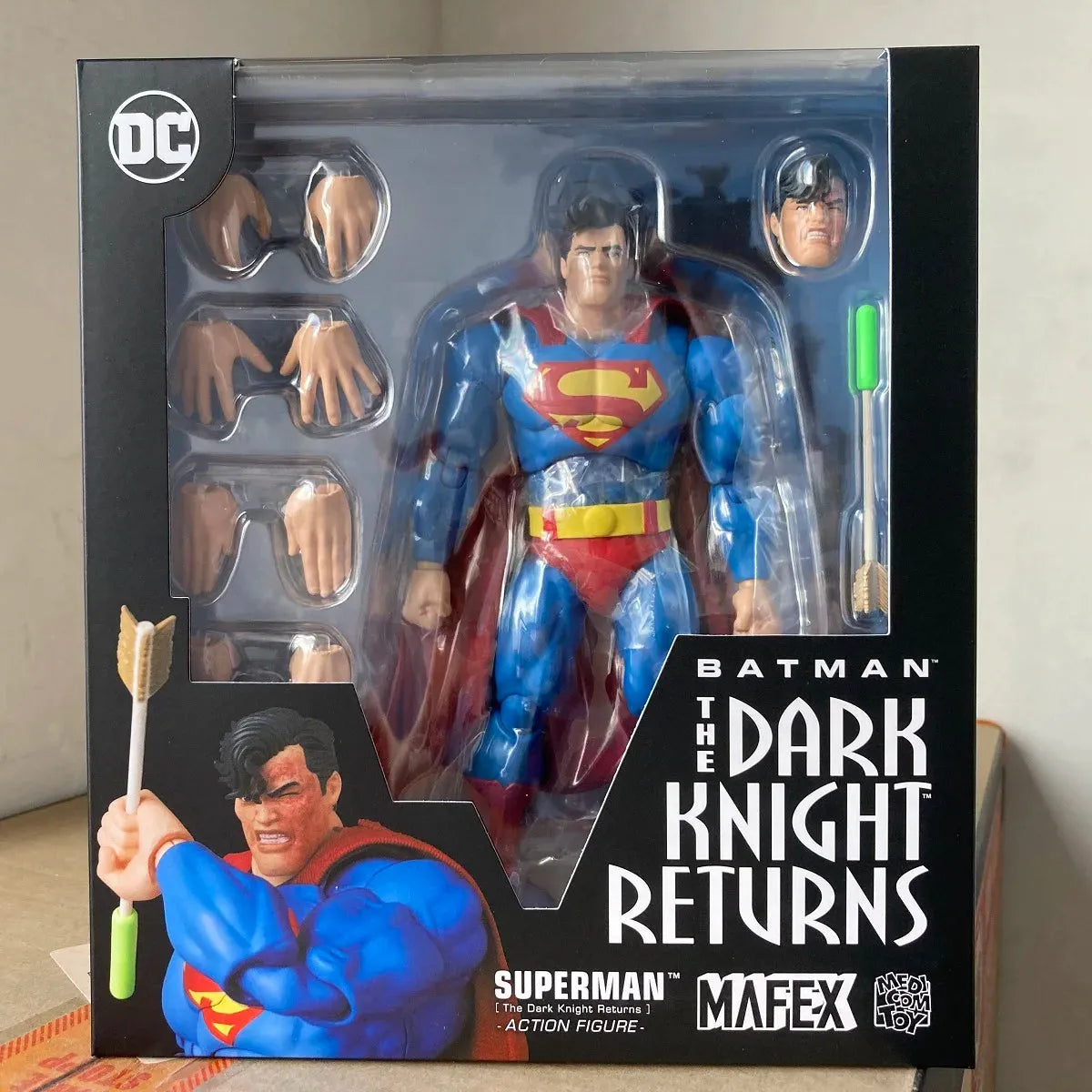 MAFEX Superman Dark Knight Figure (16 cm)