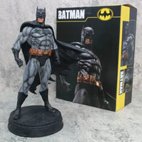 Batman The Dark Knight Figurine (38 cm)