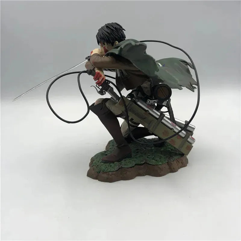 Levi Ackerman Action Figure (17 cm)