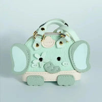 Pendentif mini sac éléphant monogramme 