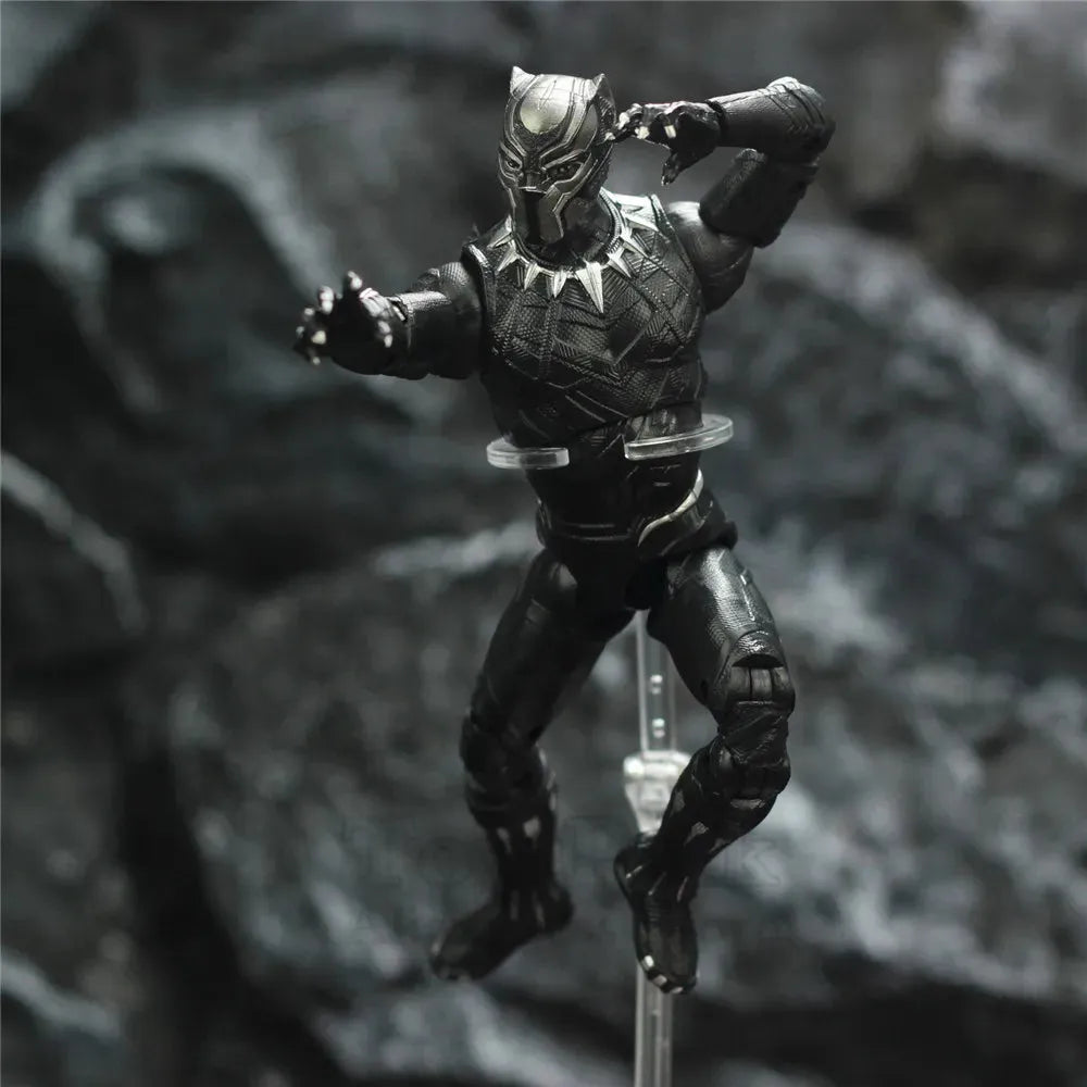 Marvel Black Panther Action Figure (18 cm)