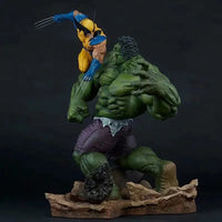 Hulk vs Wolverine Battle Scene Action Figure (36 cm)