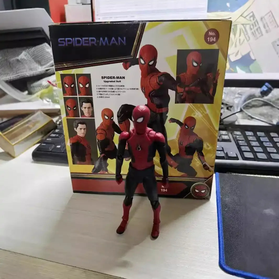 Mafex No. 113 SpiderMan Action Figure (15 cm)