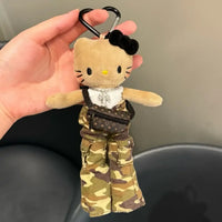 سلسلة مفاتيح Hello KT Glam Gal القطيفة 