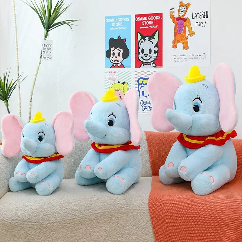 Peluche éléphant aux oreilles tombantes 